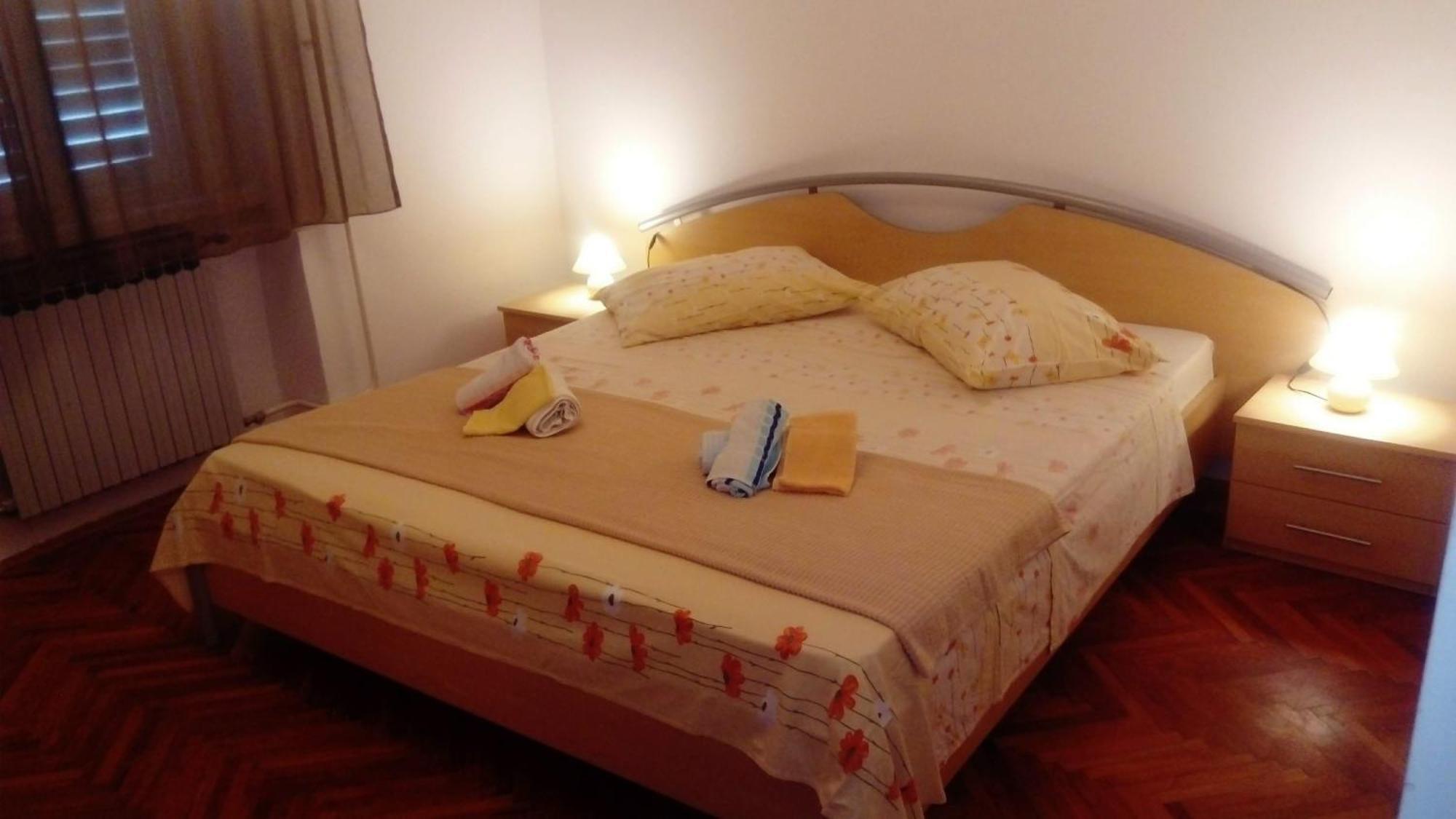 Apartment Supetarska Draga - Donja 2020A 라브 외부 사진
